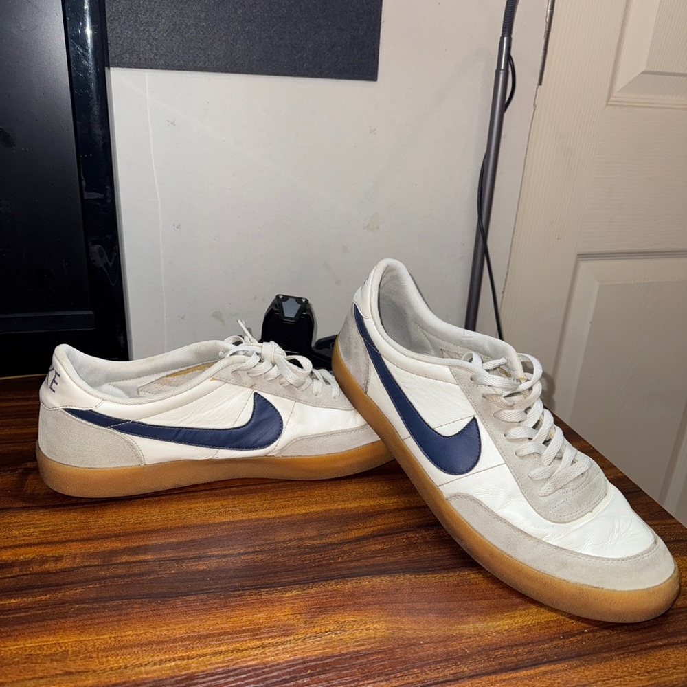 Nike White and Navy Sneakers